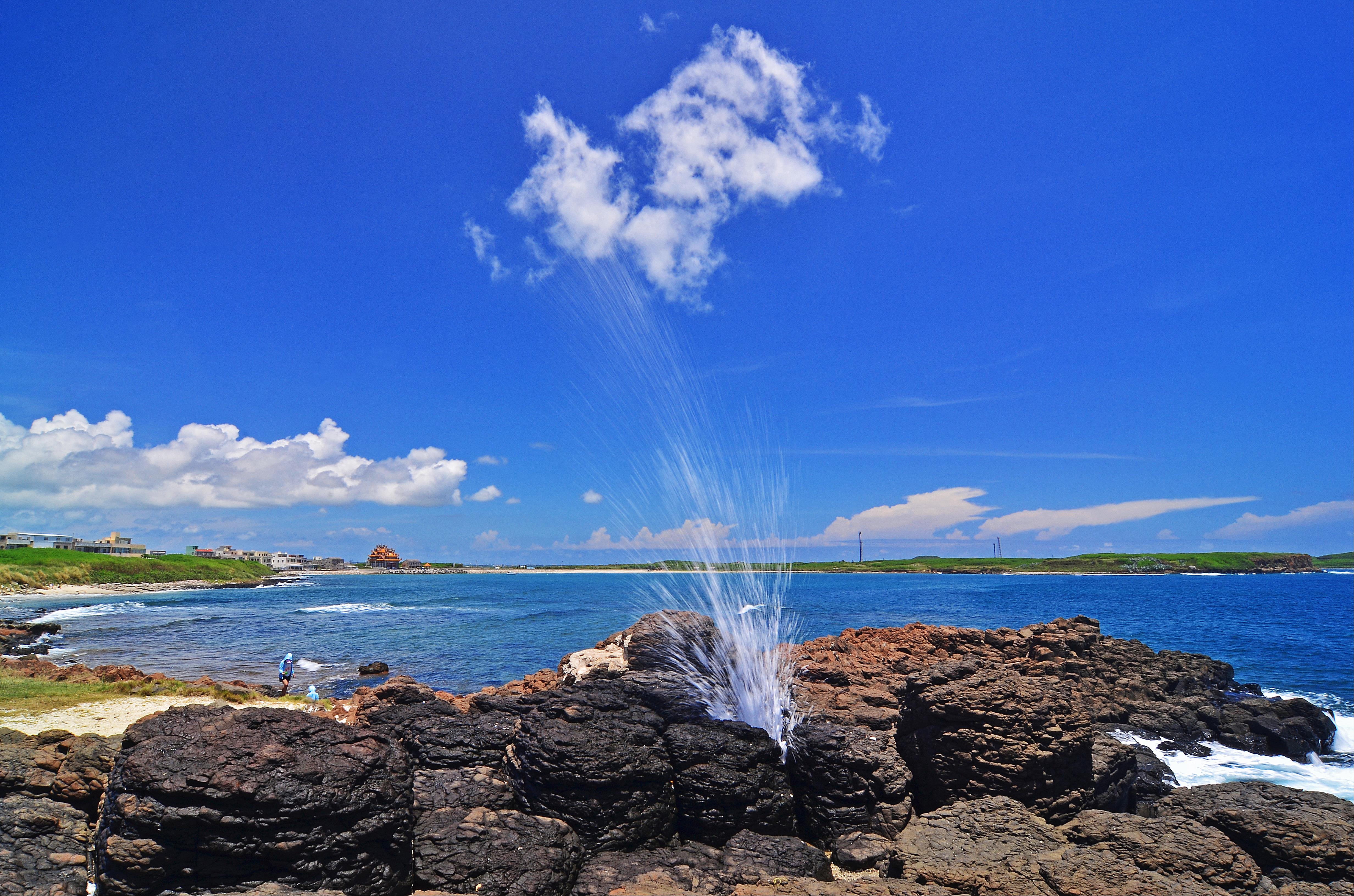 澎湖景點《風櫃洞》幽浮造型景觀台 熱門拍照打卡景點 ! - 介紹, 潮汐時間, 澎湖景點, 風櫃洞, 風櫃洞介紹