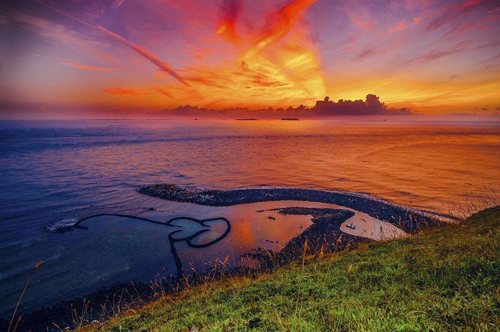 Twin Heart Stone Weir